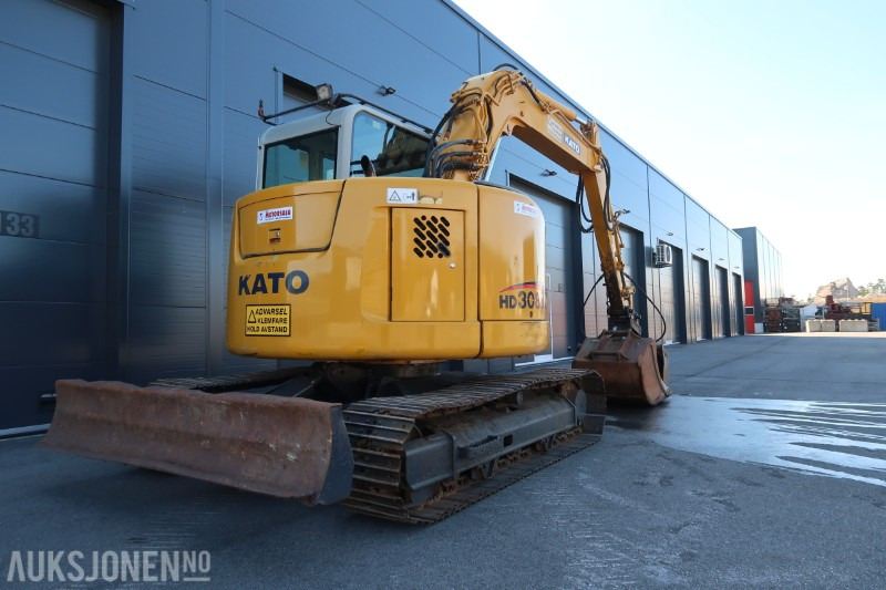 2004 Kato HD 308US 8-tonner, 2 skuffer, 9275 timer - Excavadora: foto 2 2004 Kato HD 308US 8-tonner, 2 skuffer, 9275 timer - Excavadora: foto 2