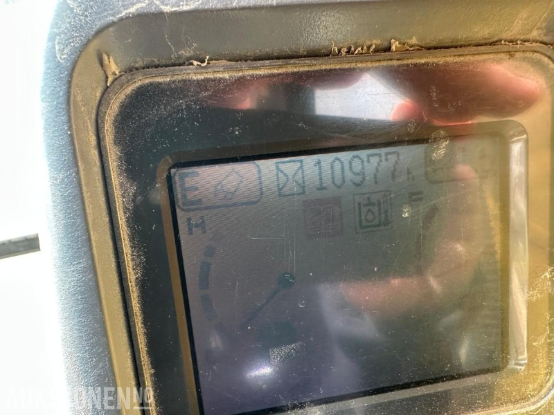Excavadora 2005 Komatsu PC210LC-7K GRAVEMASKIN - 11000 Timer: foto 8