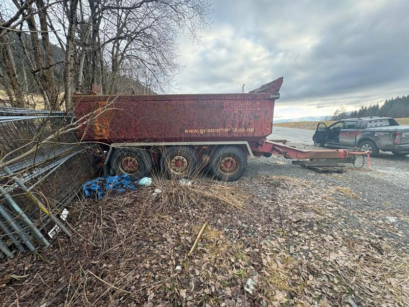 2005 Maur Bilpåbygg Trippelkjerre / tipphenger - Remolque volquete: foto 3 2005 Maur Bilpåbygg Trippelkjerre / tipphenger - Remolque volquete: foto 3