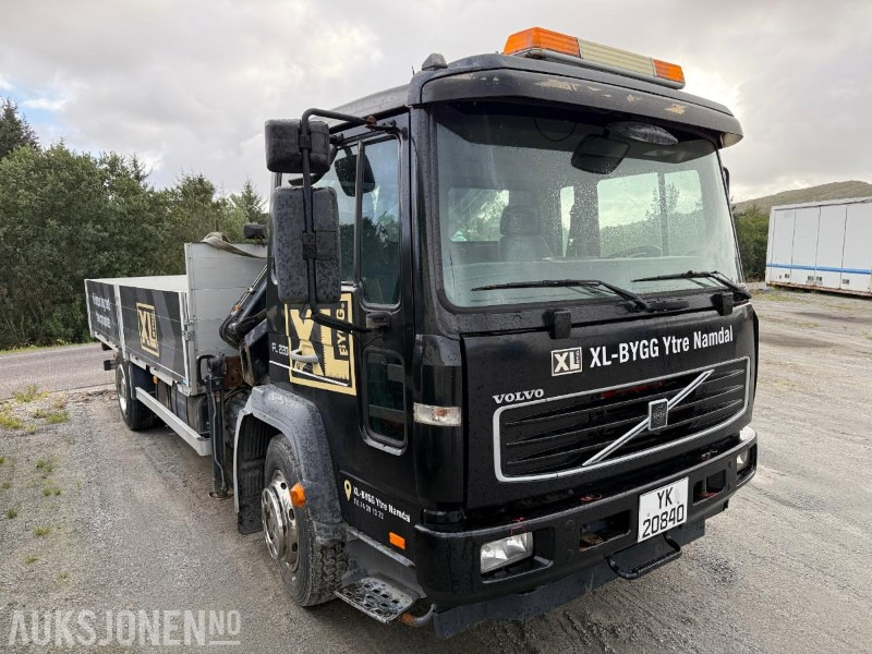 2005 VOLVO FL6H Kranbil med Fast Plan 267842 km Svingbare Lemmer - Camión grúa: foto 3 2005 VOLVO FL6H Kranbil med Fast Plan 267842 km Svingbare Lemmer - Camión grúa: foto 3