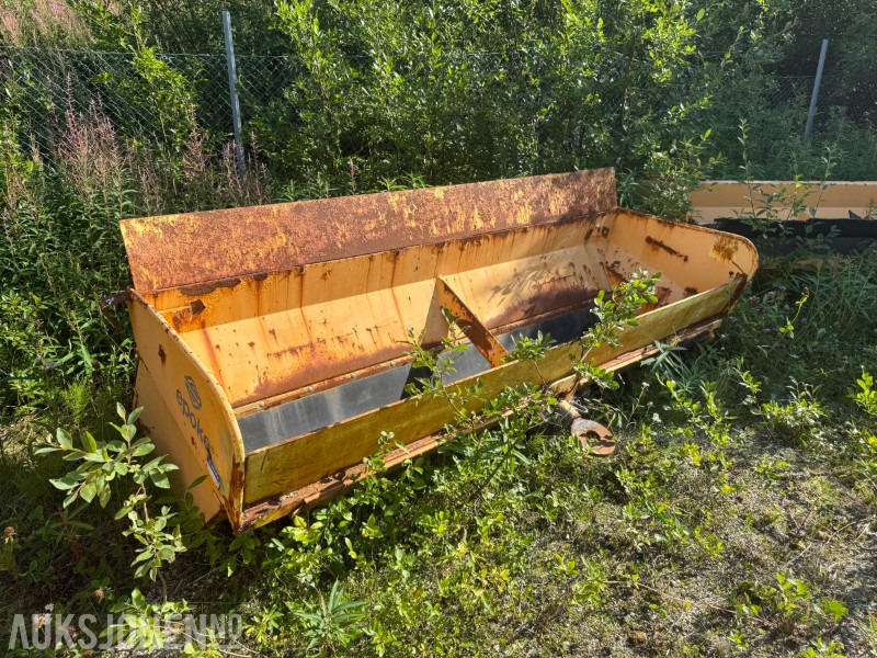 2006 EPOKE TKB 9-280 Etterhengende spreder - Equipo de construcción: foto 1 2006 EPOKE TKB 9-280 Etterhengende spreder - Equipo de construcción: foto 1