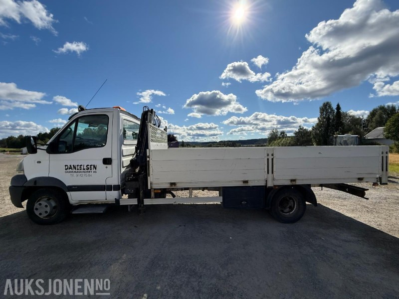 2006 Renault Mascott kranbil Hiab 035 kran - Camión grúa: foto 2 2006 Renault Mascott kranbil Hiab 035 kran - Camión grúa: foto 2