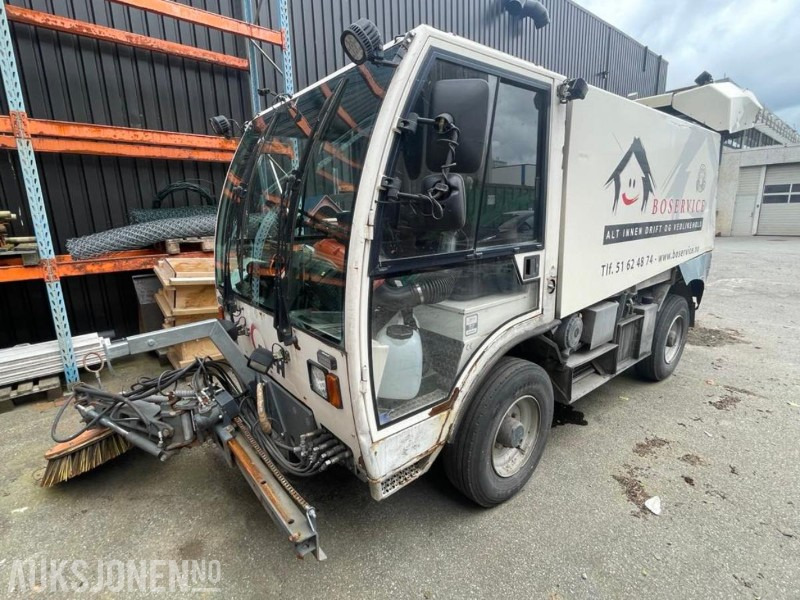 2007 AEBI MFH 5000 FEIE/KOSTEBIL - ROTERENDE FEIEBIL - IVECO MOTOR - KLIMA - 8800 TIMER. - Equipo de construcción: foto 1 2007 AEBI MFH 5000 FEIE/KOSTEBIL - ROTERENDE FEIEBIL - IVECO MOTOR - KLIMA - 8800 TIMER. - Equipo de construcción: foto 1