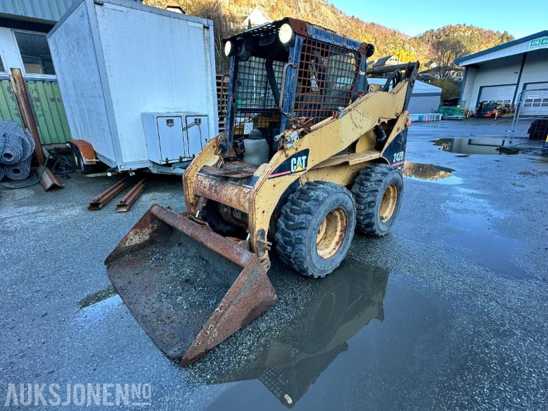 2007 Cat 242B High Flow Minilaster - Minicargadora: foto 1 2007 Cat 242B High Flow Minilaster - Minicargadora: foto 1
