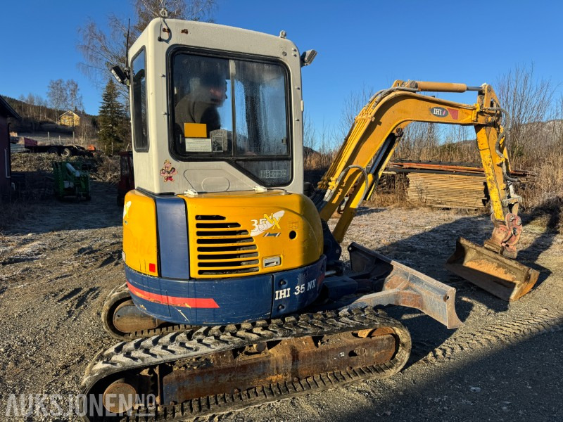 2007 IHI 35NX2 GRAVEMANSKIN MED 2 SKUFFER OG MASKINHENGER TIL TRAKTOR - Miniexcavadora: foto 2 2007 IHI 35NX2 GRAVEMANSKIN MED 2 SKUFFER OG MASKINHENGER TIL TRAKTOR - Miniexcavadora: foto 2