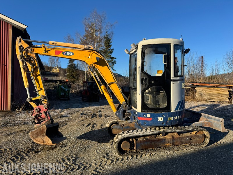 2007 IHI 35NX2 GRAVEMANSKIN MED 2 SKUFFER OG MASKINHENGER TIL TRAKTOR - Miniexcavadora: foto 1 2007 IHI 35NX2 GRAVEMANSKIN MED 2 SKUFFER OG MASKINHENGER TIL TRAKTOR - Miniexcavadora: foto 1
