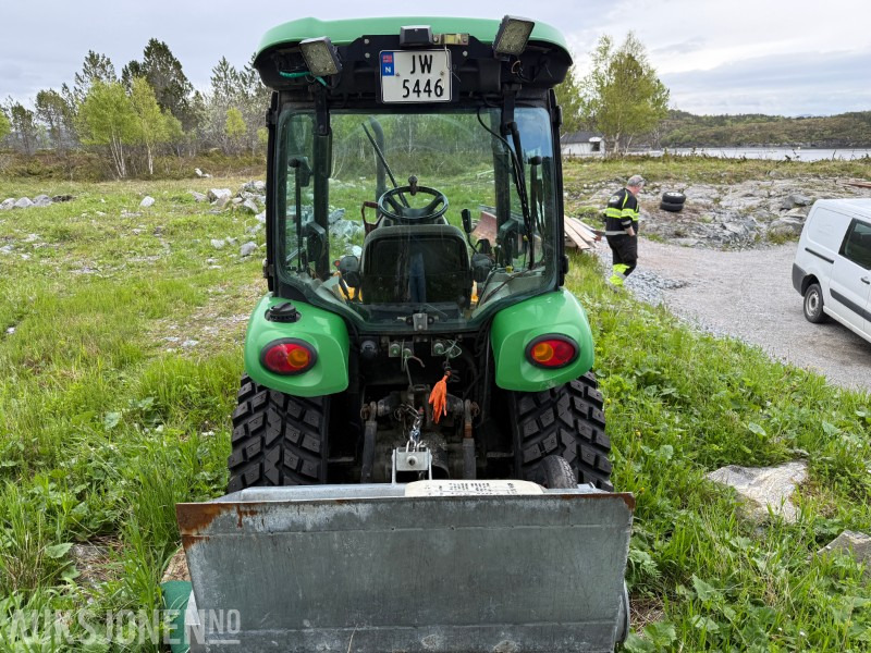 2007 John Deere 3520 - Frontlaster - MYE UTSTYR! - Tractor: foto 5 2007 John Deere 3520 - Frontlaster - MYE UTSTYR! - Tractor: foto 5