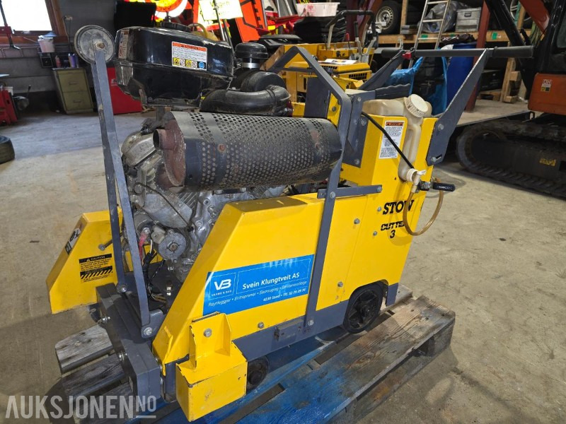 2007 Stow CS8CE20H20 Asfaltsag - Equipo de construcción: foto 1 2007 Stow CS8CE20H20 Asfaltsag - Equipo de construcción: foto 1