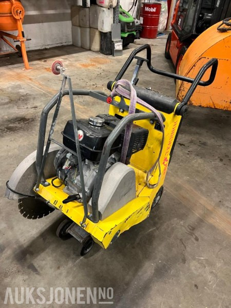 2009 Wacker Neuson BFS 1350AL - Asfalt og betongsag. - Equipo de construcción: foto 1 2009 Wacker Neuson BFS 1350AL - Asfalt og betongsag. - Equipo de construcción: foto 1