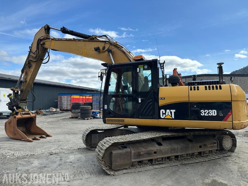2010 CAT 323D GRAVEMASKIN - 14167 TIMER - Excavadora: foto 1 2010 CAT 323D GRAVEMASKIN - 14167 TIMER - Excavadora: foto 1