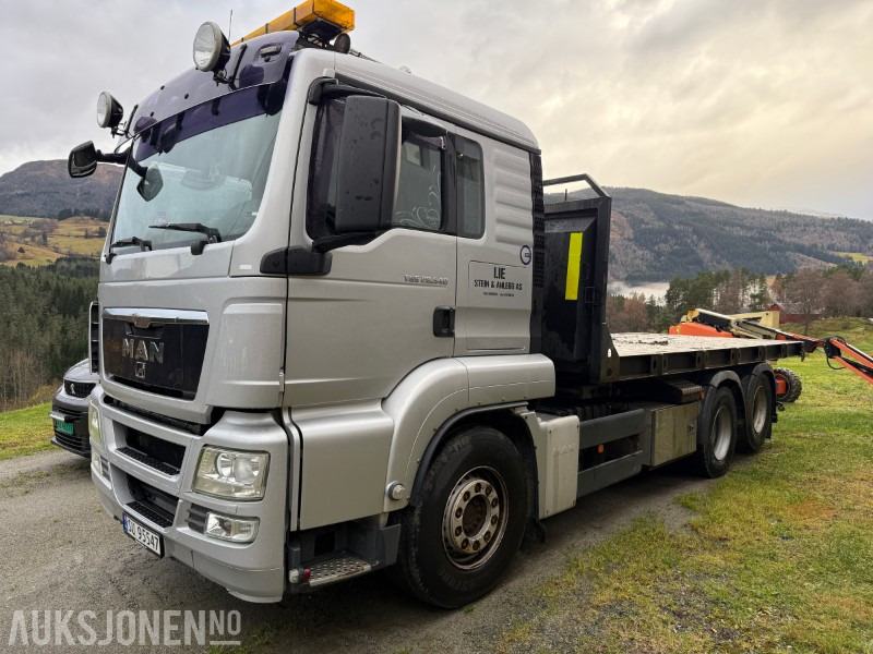 2010 MAN TGS 28.540 krokbil / krokløftbil - maskinflak + krokkasse - Camión multibasculante: foto 1 2010 MAN TGS 28.540 krokbil / krokløftbil - maskinflak + krokkasse - Camión multibasculante: foto 1
