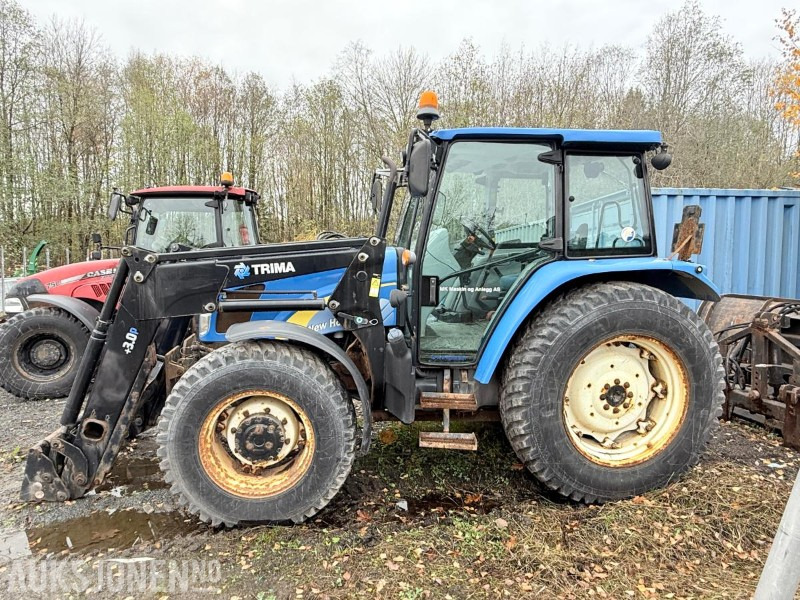 2010 New Holland T5070 traktor / Trima frontlaster / 4X4 - Tractor: foto 2 2010 New Holland T5070 traktor / Trima frontlaster / 4X4 - Tractor: foto 2