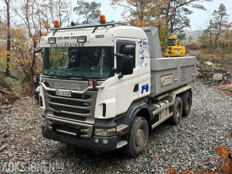 2010 Scania R560 6x4 tippbil / tandem / navreduksjon - Camión volquete: foto 1 2010 Scania R560 6x4 tippbil / tandem / navreduksjon - Camión volquete: foto 1