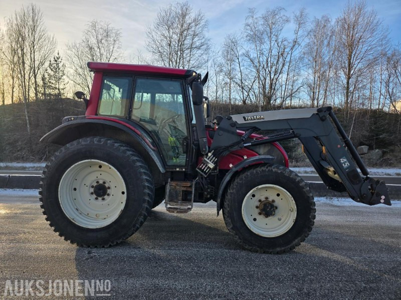 2010 VALTRA N121 HITECH MED FRONTLASTER 50KMT - Tractor: foto 4 2010 VALTRA N121 HITECH MED FRONTLASTER 50KMT - Tractor: foto 4