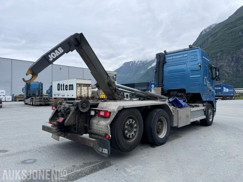 2011 Volvo FH 13 - 540 - Krokbil - Brøyterigget - Fjernstyrt JOAB krokløft - S90 sandstrøere - Camión multibasculante: foto 4 2011 Volvo FH 13 - 540 - Krokbil - Brøyterigget - Fjernstyrt JOAB krokløft - S90 sandstrøere - Camión multibasculante: foto 4