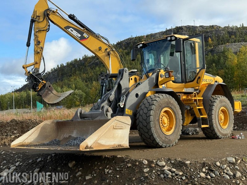 2011 Volvo L70F - Sentralsmøring - Spakestyring - 8830 timer - 13 700kg - Cargadora de ruedas: foto 1 2011 Volvo L70F - Sentralsmøring - Spakestyring - 8830 timer - 13 700kg - Cargadora de ruedas: foto 1