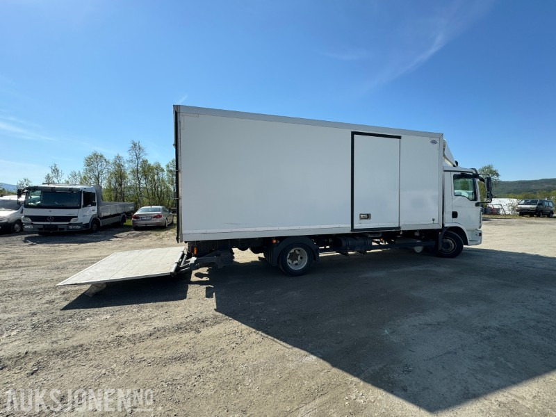 Camión caja cerrada 2013 MAN TGL 8.220 4X2BL - 18PL Carrier Frys - Bakløft - EU-Godkjent: foto 6