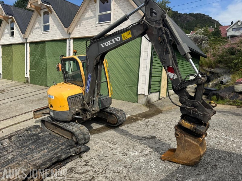 2013 Volvo ECR58 - Gravemaskin - Tiltrotator - 3. Skuffer - Sertifisert - Timer: 6477 - Miniexcavadora: foto 2 2013 Volvo ECR58 - Gravemaskin - Tiltrotator - 3. Skuffer - Sertifisert - Timer: 6477 - Miniexcavadora: foto 2