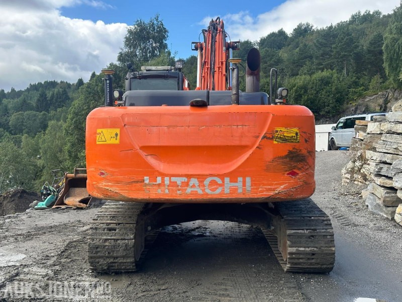 2014 Hitachi ZX250LC-5B Gravemaskin - 10741 Timer - Tiltrotator - Sentralsmøring - Bunkringspumpe - GPS - 2 Skuffer - Excavadora: foto 5 2014 Hitachi ZX250LC-5B Gravemaskin - 10741 Timer - Tiltrotator - Sentralsmøring - Bunkringspumpe - GPS - 2 Skuffer - Excavadora: foto 5