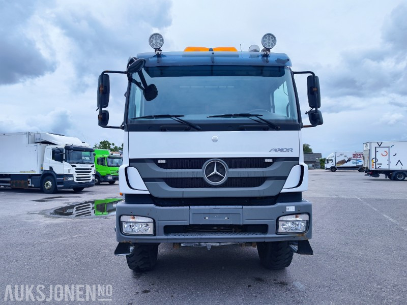 2014 Mercedes-Benz AXOR 1829 PLANBIL MED KRAN 14TM HIAB XS 144 HIPRO - Camión grúa: foto 4 2014 Mercedes-Benz AXOR 1829 PLANBIL MED KRAN 14TM HIAB XS 144 HIPRO - Camión grúa: foto 4