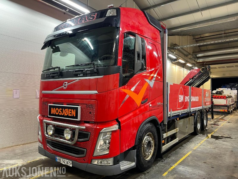 2014 Volvo FH540 6X2 Planbil med HMF 2120 kran, Eu godkjent til 31.05.2026 - Camión grúa: foto 1 2014 Volvo FH540 6X2 Planbil med HMF 2120 kran, Eu godkjent til 31.05.2026 - Camión grúa: foto 1