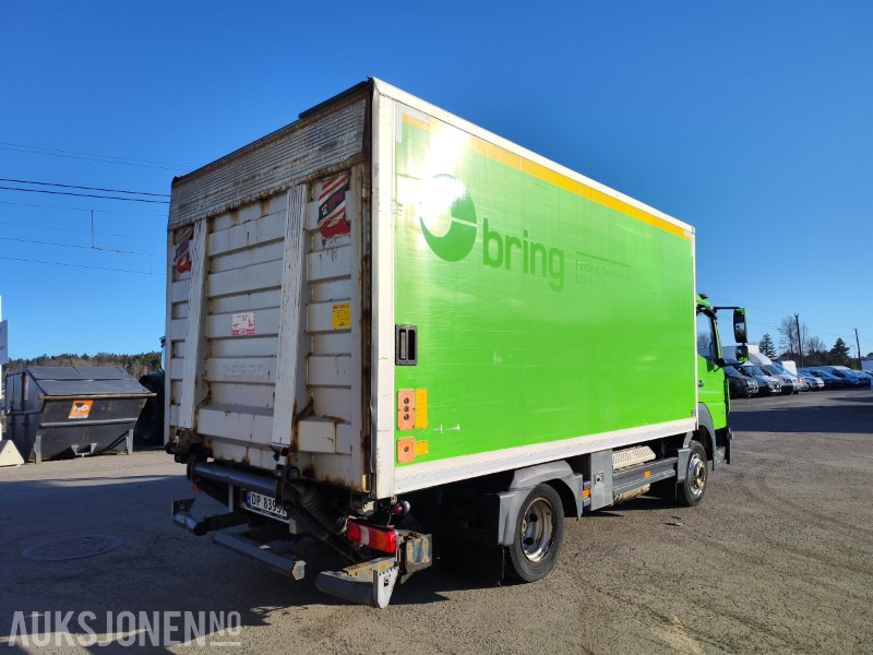 2015 Mercedes-Benz ATEGO - Skapbil - Løftelem - Repobjekt - Camión caja cerrada: foto 3 2015 Mercedes-Benz ATEGO - Skapbil - Løftelem - Repobjekt - Camión caja cerrada: foto 3