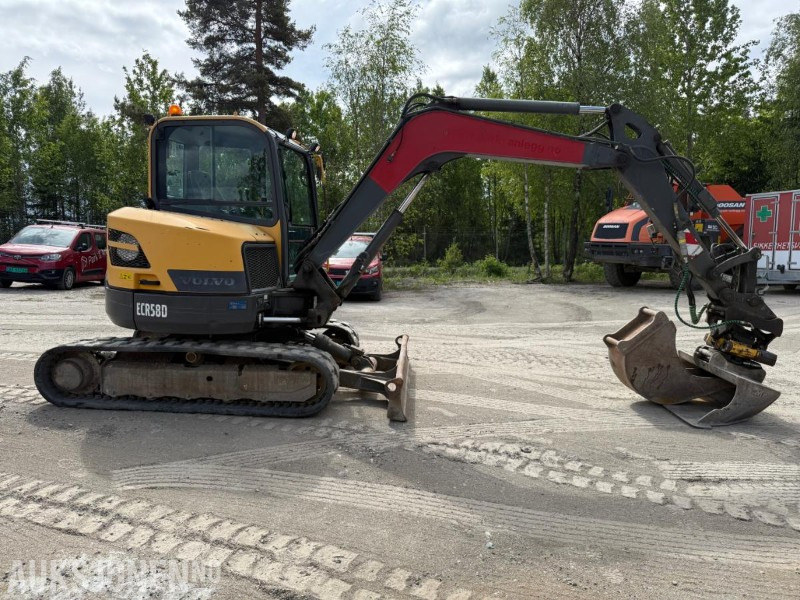2015 Volvo ECR58D BELTEGRAVER ROTORTILT 2 SKUFFER SERVICEHISTORIKK. - Excavadora: foto 4 2015 Volvo ECR58D BELTEGRAVER ROTORTILT 2 SKUFFER SERVICEHISTORIKK. - Excavadora: foto 4