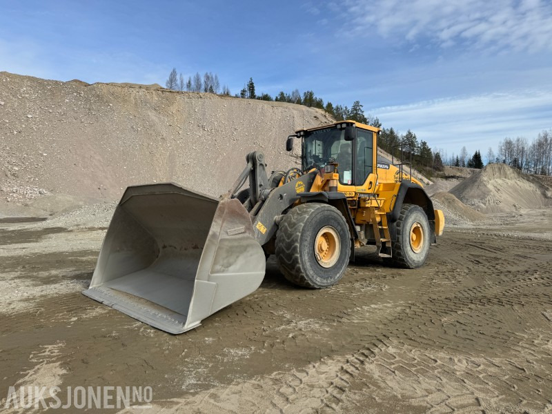 2015 Volvo L180H Hjullaster - Spakestyring - Sentralsmøring - Cargadora de ruedas: foto 1 2015 Volvo L180H Hjullaster - Spakestyring - Sentralsmøring - Cargadora de ruedas: foto 1