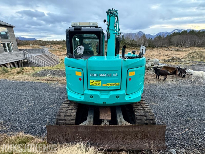 2016 Kobelco SK75SR-3E - 8,5 tonns gravemaskin med gummibelter - Tiltrotator - Pusskuffe - Bunkringspumpe - Sentralsmøring - Sertifisert - Excavadora: foto 5 2016 Kobelco SK75SR-3E - 8,5 tonns gravemaskin med gummibelter - Tiltrotator - Pusskuffe - Bunkringspumpe - Sentralsmøring - Sertifisert - Excavadora: foto 5