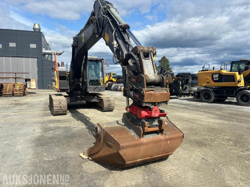 2016 Volvo EC220EL gravemaskin - Excavadora: foto 5 2016 Volvo EC220EL gravemaskin - Excavadora: foto 5