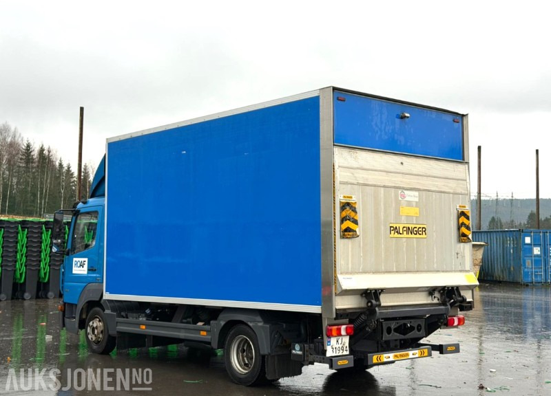 2017 Mercedes-Benz ATEGO 818 L skapbil | Palfinger lift | Ulefoss skap - Camión caja cerrada: foto 3 2017 Mercedes-Benz ATEGO 818 L skapbil | Palfinger lift | Ulefoss skap - Camión caja cerrada: foto 3