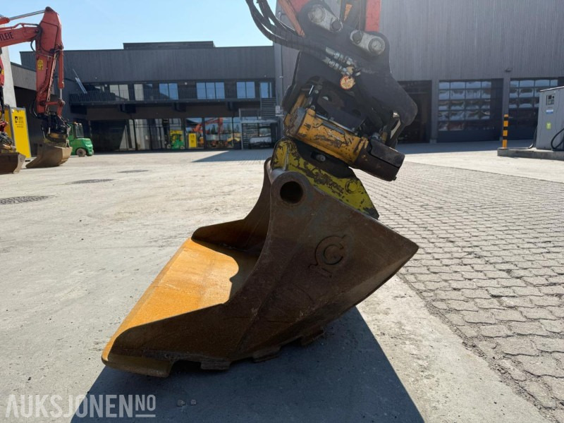 Excavadora 2018 Kubota U55-4 BELTEGRAVER ENGCON TILTROTATOR 2 SKUFFER SERVICEHISTORIKK SENTRALSMØRING: foto 15