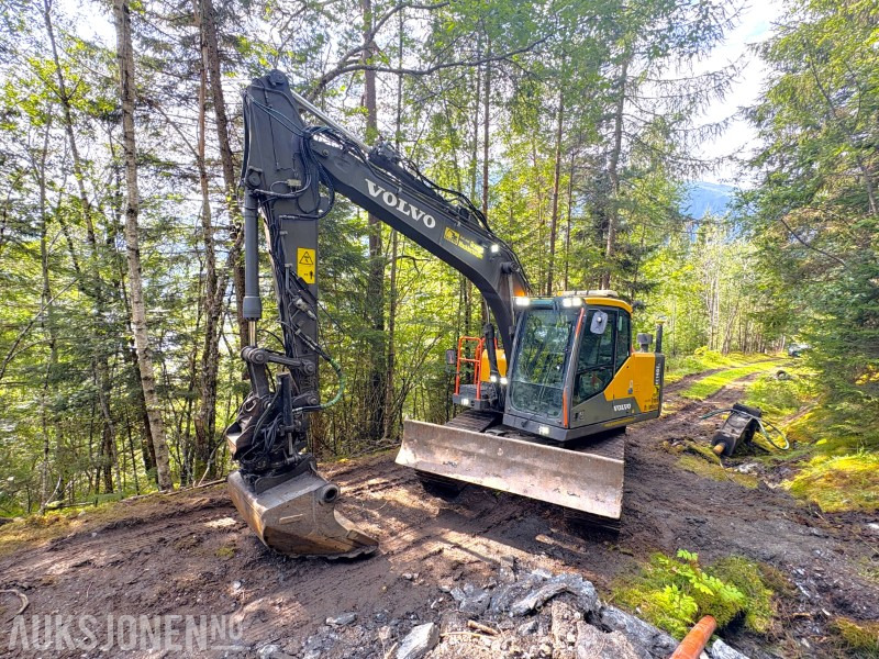 2018 Volvo EC 140EL - Tilt - GPS - ny sertifisering - 6 818 TIMER - Excavadora: foto 1 2018 Volvo EC 140EL - Tilt - GPS - ny sertifisering - 6 818 TIMER - Excavadora: foto 1