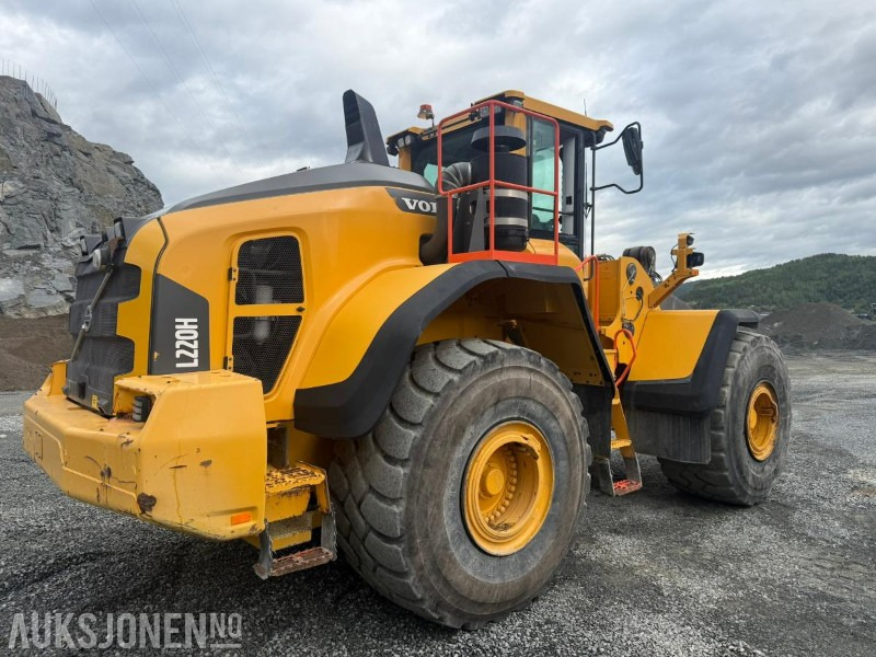 2018 Volvo L220H HJULLASTER - 4 skuffer medfølger. - Cargadora de ruedas: foto 1 2018 Volvo L220H HJULLASTER - 4 skuffer medfølger. - Cargadora de ruedas: foto 1