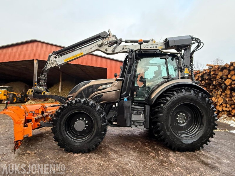 2022 Valtra T155 med Kesla 316T kran og Padagas snøplog - Tractor: foto 2 2022 Valtra T155 med Kesla 316T kran og Padagas snøplog - Tractor: foto 2