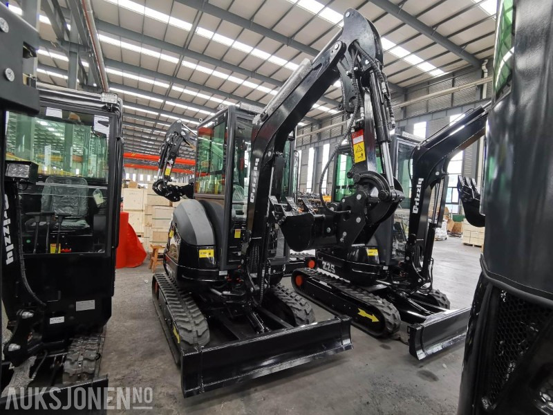 2025 Andre Grizzly Z25 Zerotail m/Hytte & Teleskopunderstell - Miniexcavadora: foto 5 2025 Andre Grizzly Z25 Zerotail m/Hytte & Teleskopunderstell - Miniexcavadora: foto 5