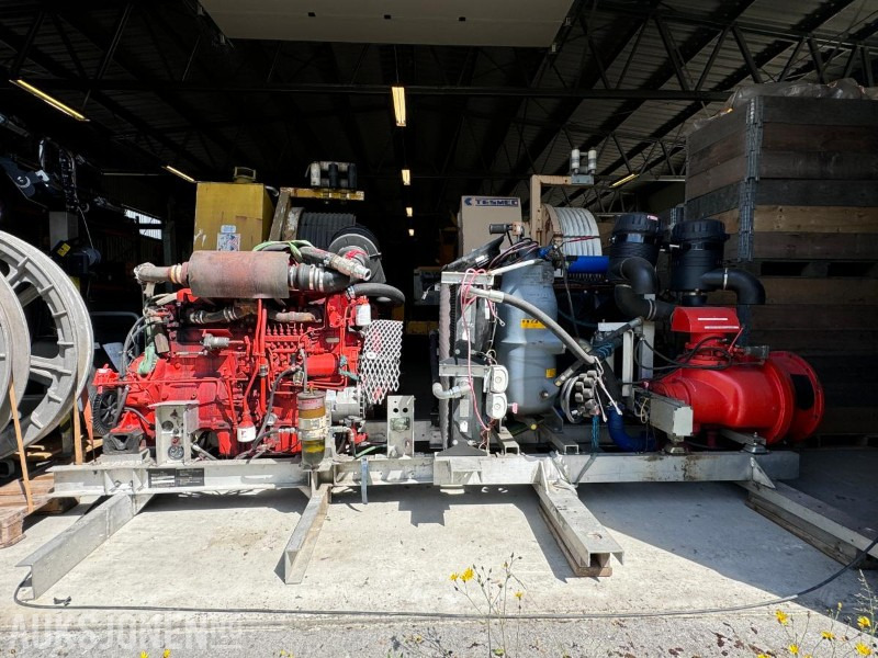 Adolf skruekompressor med Scania DS 11 05 - A11 industri motor og Atlas Copco trykktank - Equipo de construcción: foto 1 Adolf skruekompressor med Scania DS 11 05 - A11 industri motor og Atlas Copco trykktank - Equipo de construcción: foto 1