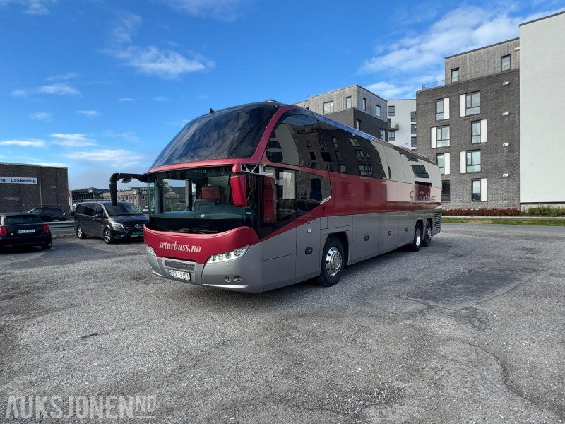 2013 MAN NEOPLAN Cityliner EEV - 53 seter - 615222km -turbuss - Autobús: foto 1 2013 MAN NEOPLAN Cityliner EEV - 53 seter - 615222km -turbuss - Autobús: foto 1