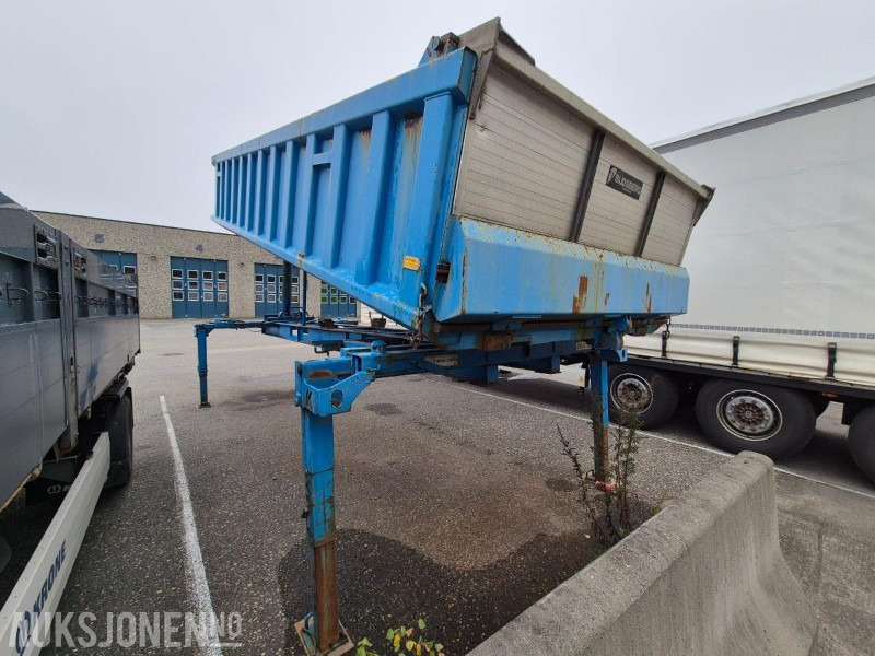 1985 Kalmar Lagab 1819 ramme/lastbærer med dumperkasse, 1 eier, mva fri - Camión: foto 2 1985 Kalmar Lagab 1819 ramme/lastbærer med dumperkasse, 1 eier, mva fri - Camión: foto 2