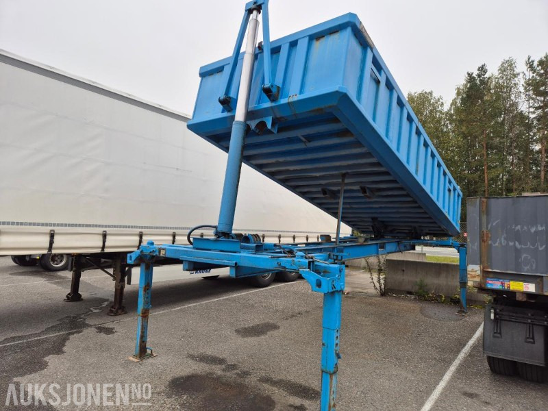 1985 Kalmar Lagab 1819 ramme/lastbærer med dumperkasse, 1 eier, mva fri - Camión: foto 1 1985 Kalmar Lagab 1819 ramme/lastbærer med dumperkasse, 1 eier, mva fri - Camión: foto 1