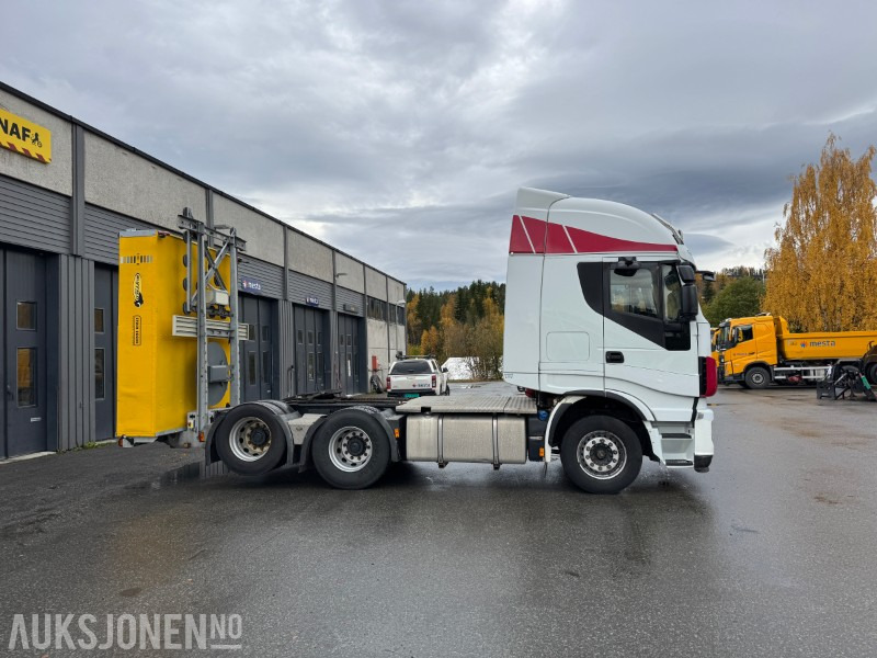2014 Iveco Stralis AC 440 TY/PT - Putebil med Stuer Egghe trafikksikringssystem - Camión: foto 4 2014 Iveco Stralis AC 440 TY/PT - Putebil med Stuer Egghe trafikksikringssystem - Camión: foto 4