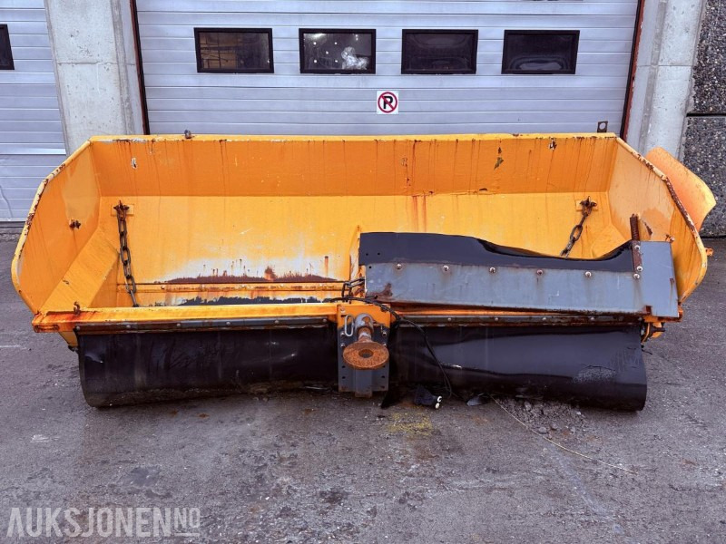 2015 Epoke TKB12-280 Sandstrøer til etterheng på lastebil - Camión: foto 2 2015 Epoke TKB12-280 Sandstrøer til etterheng på lastebil - Camión: foto 2