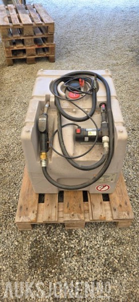 Cemo 200 liter 12v diesel tank til salgs. - Equipo de construcción: foto 3 Cemo 200 liter 12v diesel tank til salgs. - Equipo de construcción: foto 3