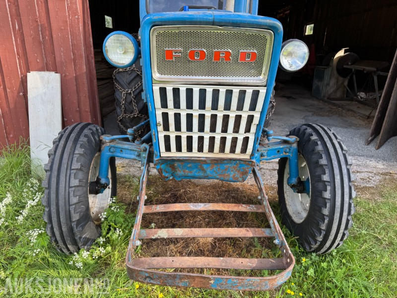 DØDSBO FRA SMÅBRUK MED 1970 FORD 3000, MASSE UTSTYR OG VERKSTEDSUTSTYR - Tractor: foto 4 DØDSBO FRA SMÅBRUK MED 1970 FORD 3000, MASSE UTSTYR OG VERKSTEDSUTSTYR - Tractor: foto 4
