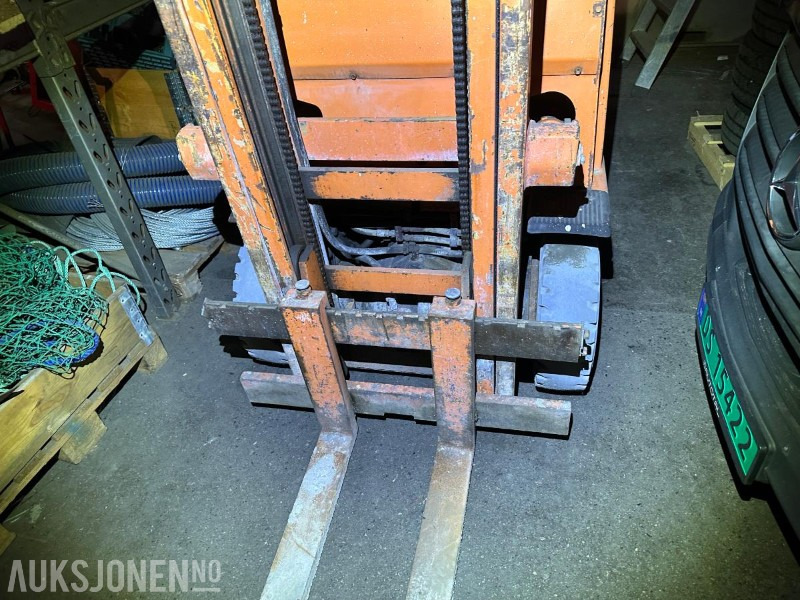 1987 Toyota 4RB10 Truck // gaffeltruck - rep-objekt - Equipo de manutención: foto 5 1987 Toyota 4RB10 Truck // gaffeltruck - rep-objekt - Equipo de manutención: foto 5