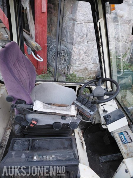 1993 Nissan RGH02A30U gaffeltruck - Equipo de manutención: foto 5 1993 Nissan RGH02A30U gaffeltruck - Equipo de manutención: foto 5