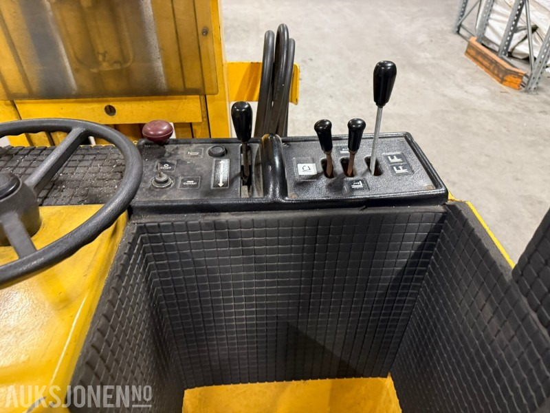 1995 ABECO 12 SMATTF – Elektrisk skyvemasttruck / stabler 1200 kg, 5,65 m løftehøyde - Equipo de manutención: foto 5 1995 ABECO 12 SMATTF – Elektrisk skyvemasttruck / stabler 1200 kg, 5,65 m løftehøyde - Equipo de manutención: foto 5