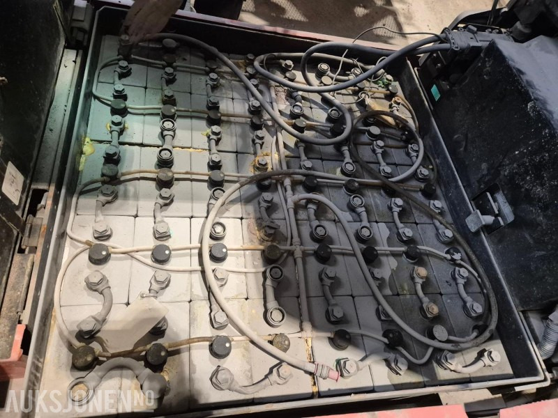 Equipo de manutención 2004 Toyota 7FBMF30, elektrisk gaffeltruck, repobjekt: foto 18 Equipo de manutención 2004 Toyota 7FBMF30, elektrisk gaffeltruck, repobjekt: foto 18