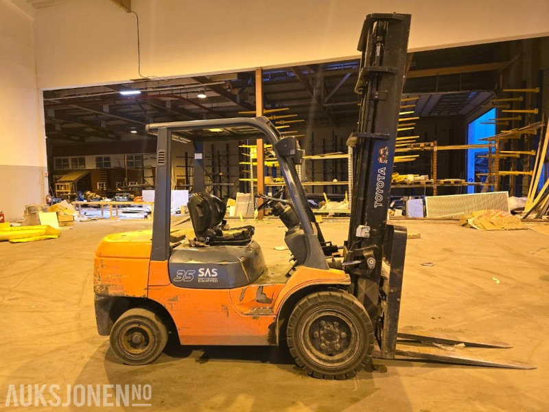 2005 Toyota 02-7fdjf35 gaffeltruck - Equipo de manutención: foto 5 2005 Toyota 02-7fdjf35 gaffeltruck - Equipo de manutención: foto 5