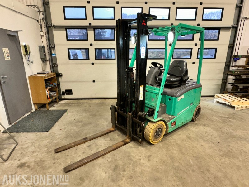 2012 Mitsubishi FB16CPN 3-hjuls motvektstruck, 744 timer - Equipo de manutención: foto 1 2012 Mitsubishi FB16CPN 3-hjuls motvektstruck, 744 timer - Equipo de manutención: foto 1